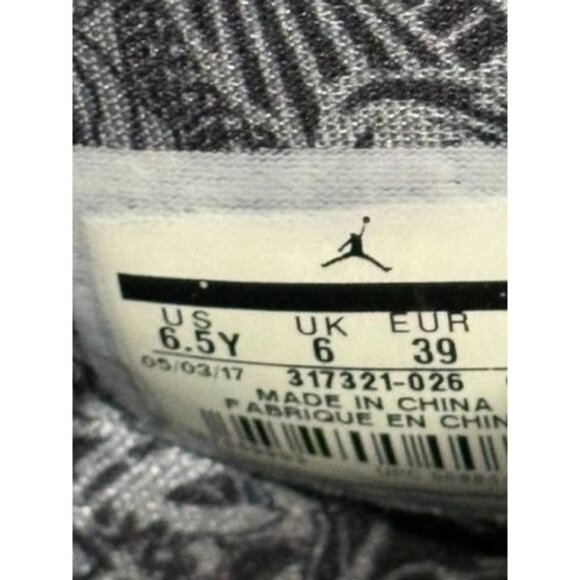 Nike Air Jordan Spizike Black/Red/Green Sneakers Size 6.5 Pre-Owned No Box - Picture 5 of 5